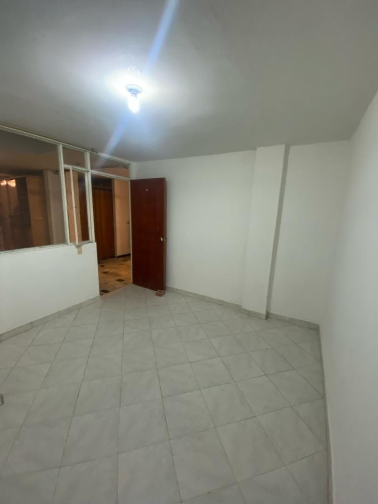 Casa en venta en Villas De Granada, Bogotá · foto 6 de 18