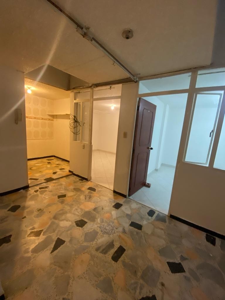 Casa en venta en Villas De Granada, Bogotá · foto 8 de 18