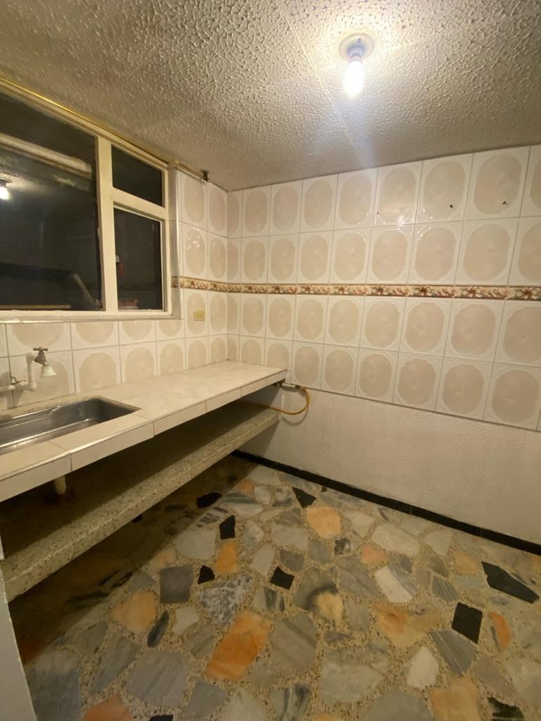 Casa en venta en Villas De Granada, Bogotá · foto 9 de 18