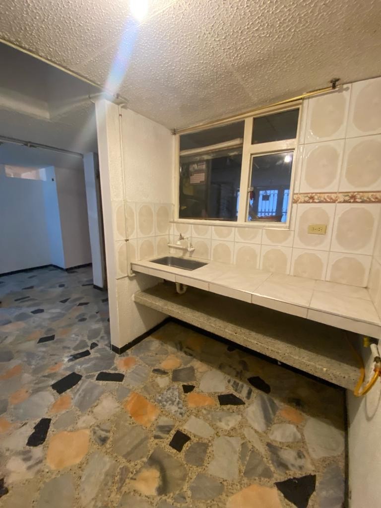 Casa en venta en Villas De Granada, Bogotá · foto 12 de 18