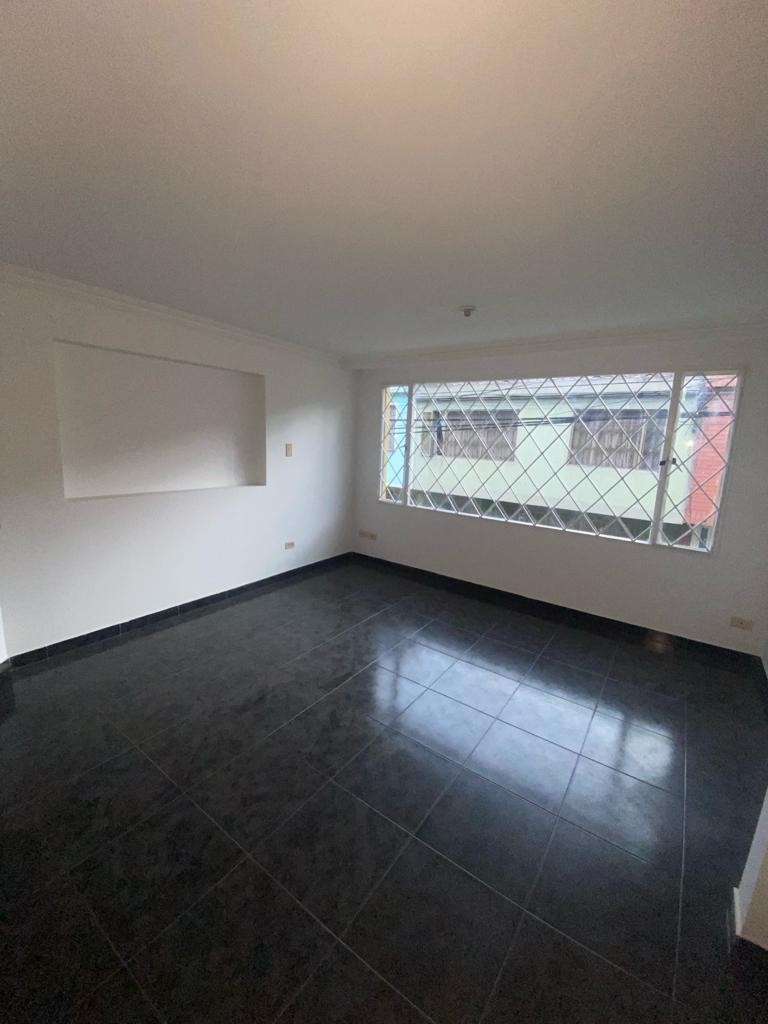 Casa en venta en Villas De Granada, Bogotá · foto 19 de 24
