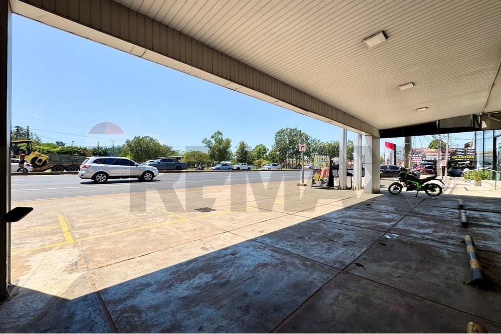 LOCAL COMERCIAL SHOWROOM + DEPOSITO EN VENTA. MARIANO RUTA TRANSCHACO — foto 3