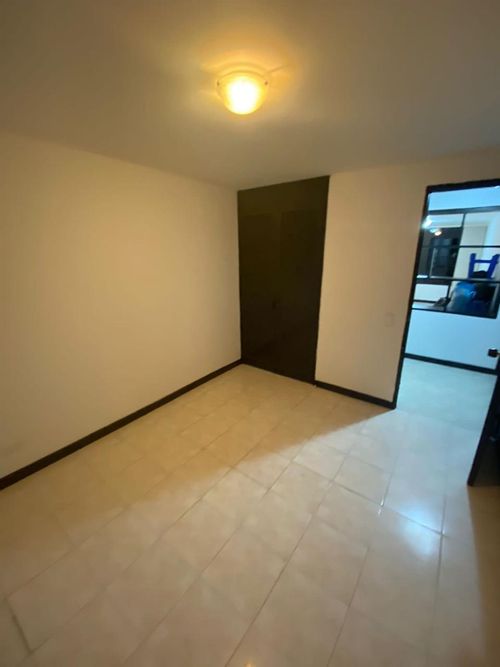 Apartamento en venta en Britalia, Bogotá · foto 4 de 14