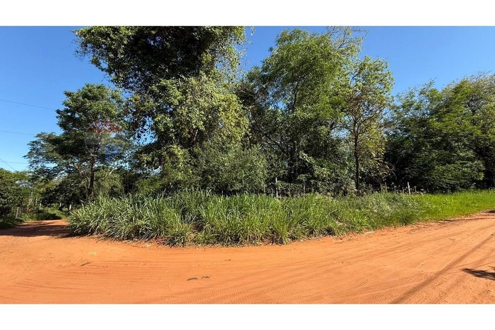 AMPLIO TERRENO EN ESQUINA EN LUQUE EN VENTA — foto 3