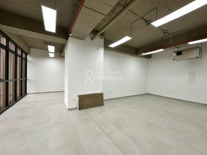 Oficina en venta en Las Palmas, Medellín, 80 m² · foto 3 de 24