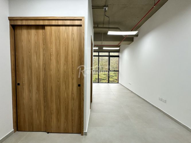 Oficina en venta en Las Palmas, Medellín, 80 m² · foto 9 de 24
