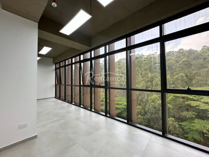 Oficina en venta en Las Palmas, Medellín, 80 m² · foto 10 de 24