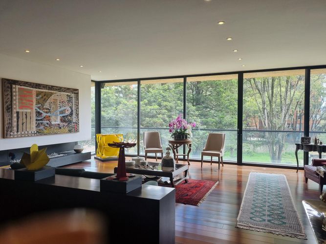 Apartamento de 3 alcobas en venta en La Cabrera, Bogotá, 315 m² · foto 4 de 24