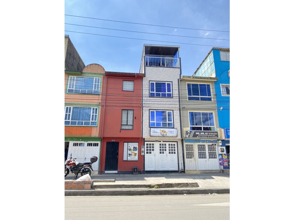 Casa en venta en Division De Tibabuyes Occ., Bogotá · foto 4 de 24