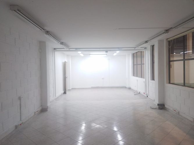 Bodega en arriendo en Las Vegas, Envigado, 1200 m² · foto 12 de 17