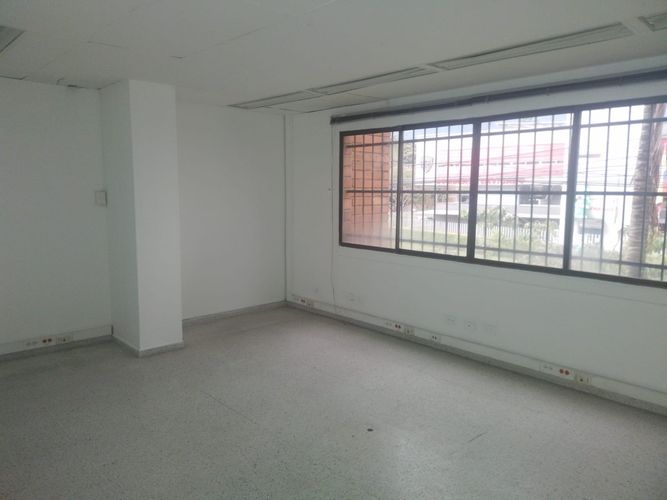 Bodega en arriendo en Las Vegas, Envigado, 1200 m² · foto 13 de 17