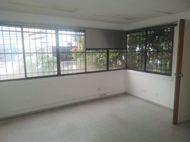 Bodega en arriendo en Las Vegas, Envigado, 1200 m² · foto 15 de 17