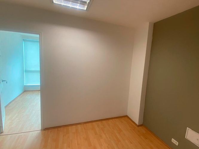 Oficina en arriendo en El Poblado, Medellín, 38 m² · foto 11 de 14