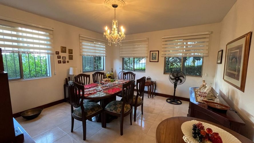 Casa de 4 alcobas en venta en Ciudad Jardin, Cali, 475 m² · foto 3 de 24
