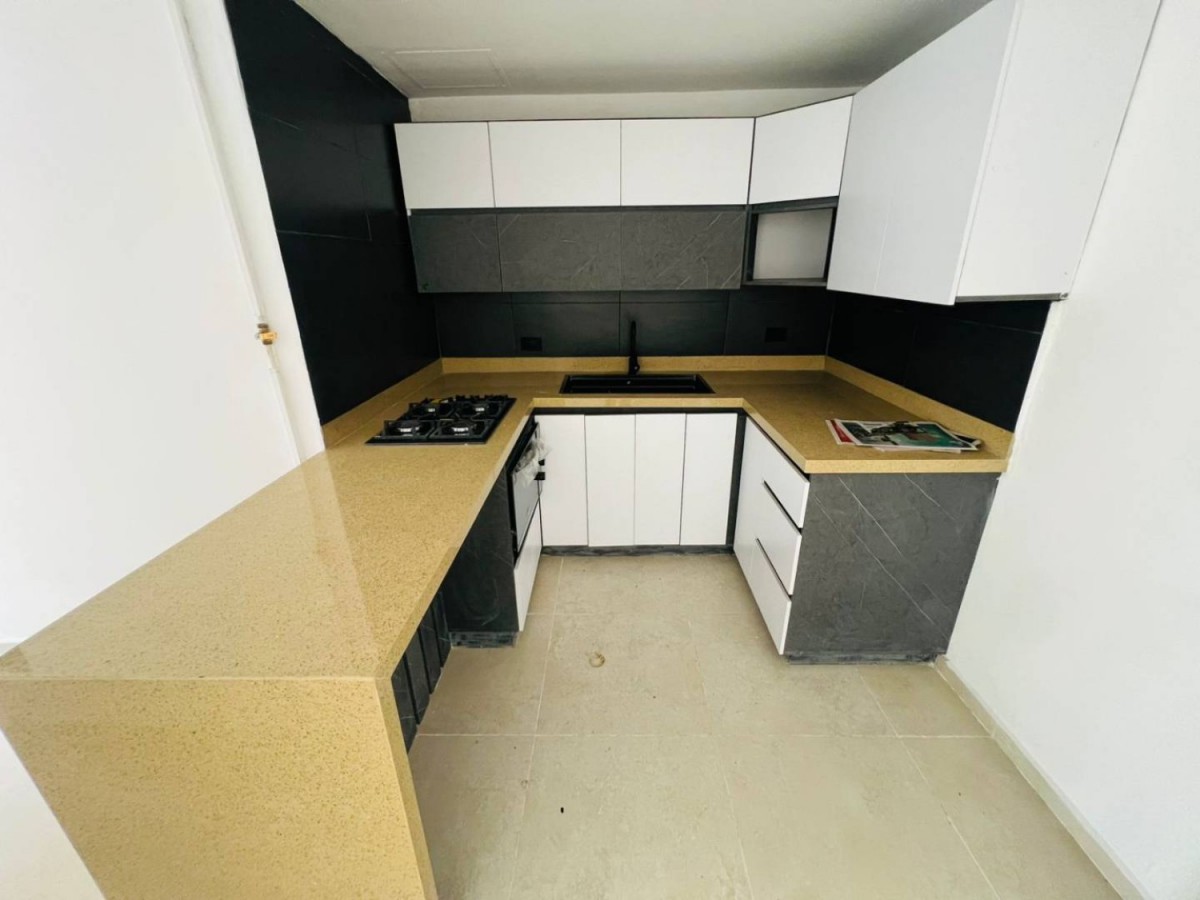 Apartamento en arriendo en El Tesoro, Medellín · foto 4 de 17
