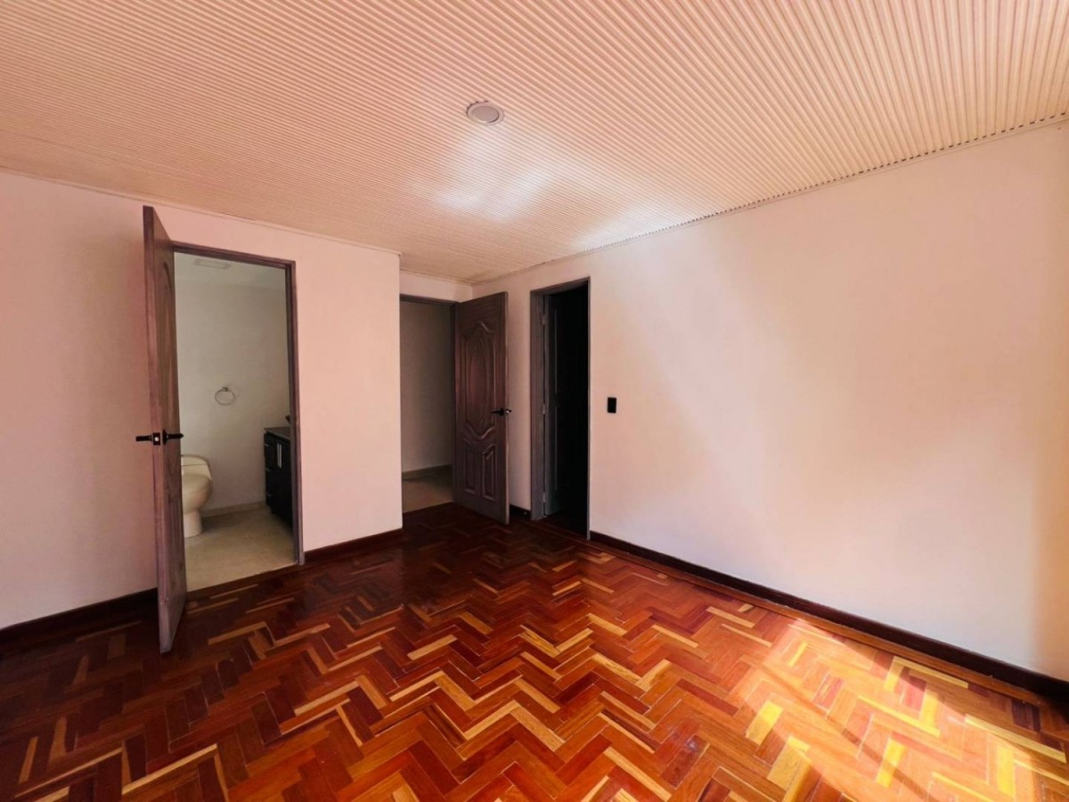 Apartamento en arriendo en El Tesoro, Medellín · foto 14 de 17