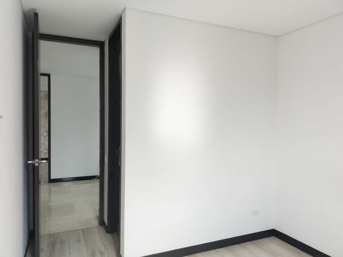 Apartamento de 3 alcobas en arriendo en El Poblado, Medellín, 128 m² · foto 13 de 18