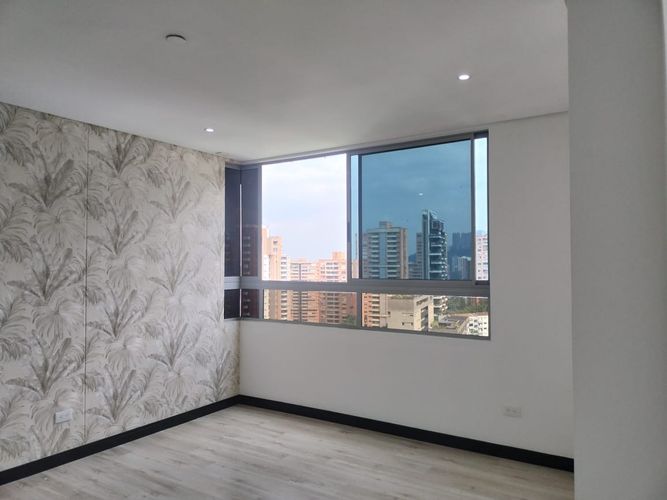 Apartamento de 3 alcobas en arriendo en El Poblado, Medellín, 128 m² · foto 9 de 18