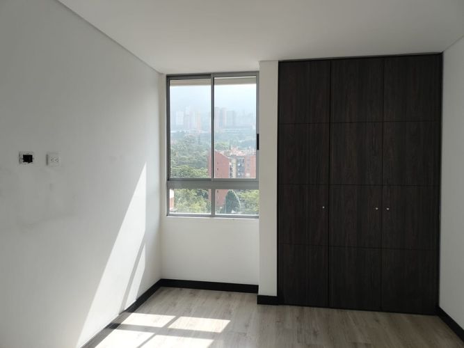 Apartamento de 3 alcobas en arriendo en El Poblado, Medellín, 128 m² · foto 14 de 18