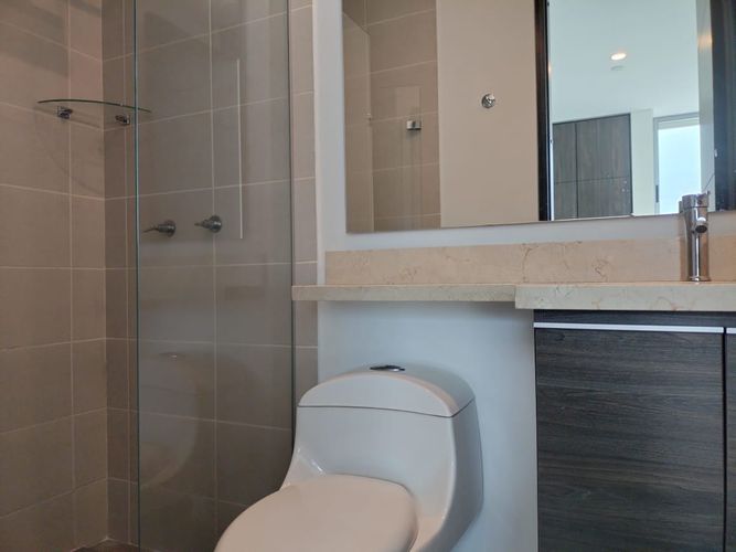 Apartamento de 3 alcobas en arriendo en El Poblado, Medellín, 128 m² · foto 16 de 18