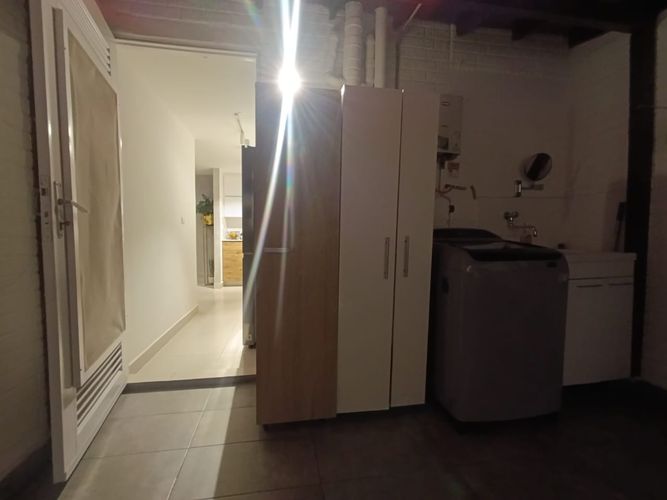Apartamento de 3 alcobas en venta en Loma De San Julian, Medellín, 85 m² · foto 14 de 24