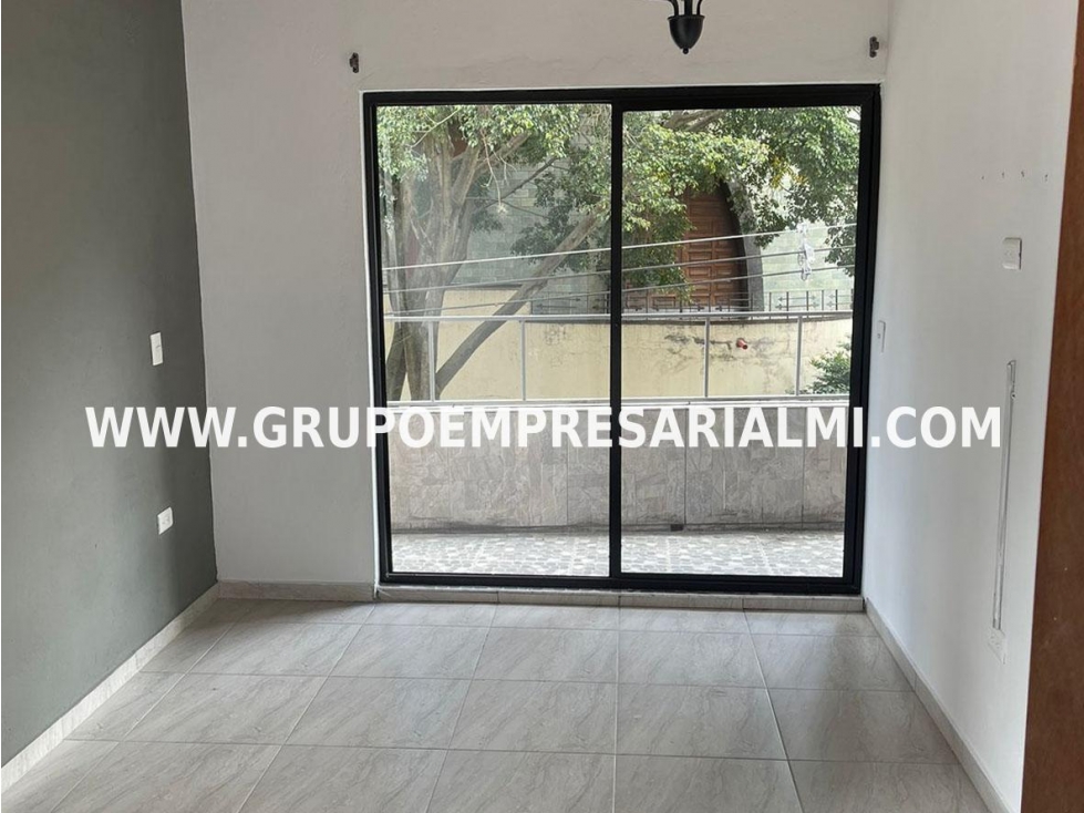 Apartaestudio for sale in Boston, Medellín