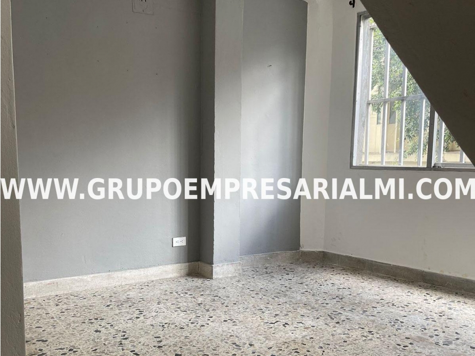 Apartaestudio for sale in Boston, Medellín 4