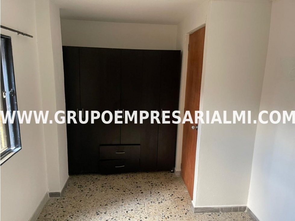 Apartaestudio for sale in Boston, Medellín 5