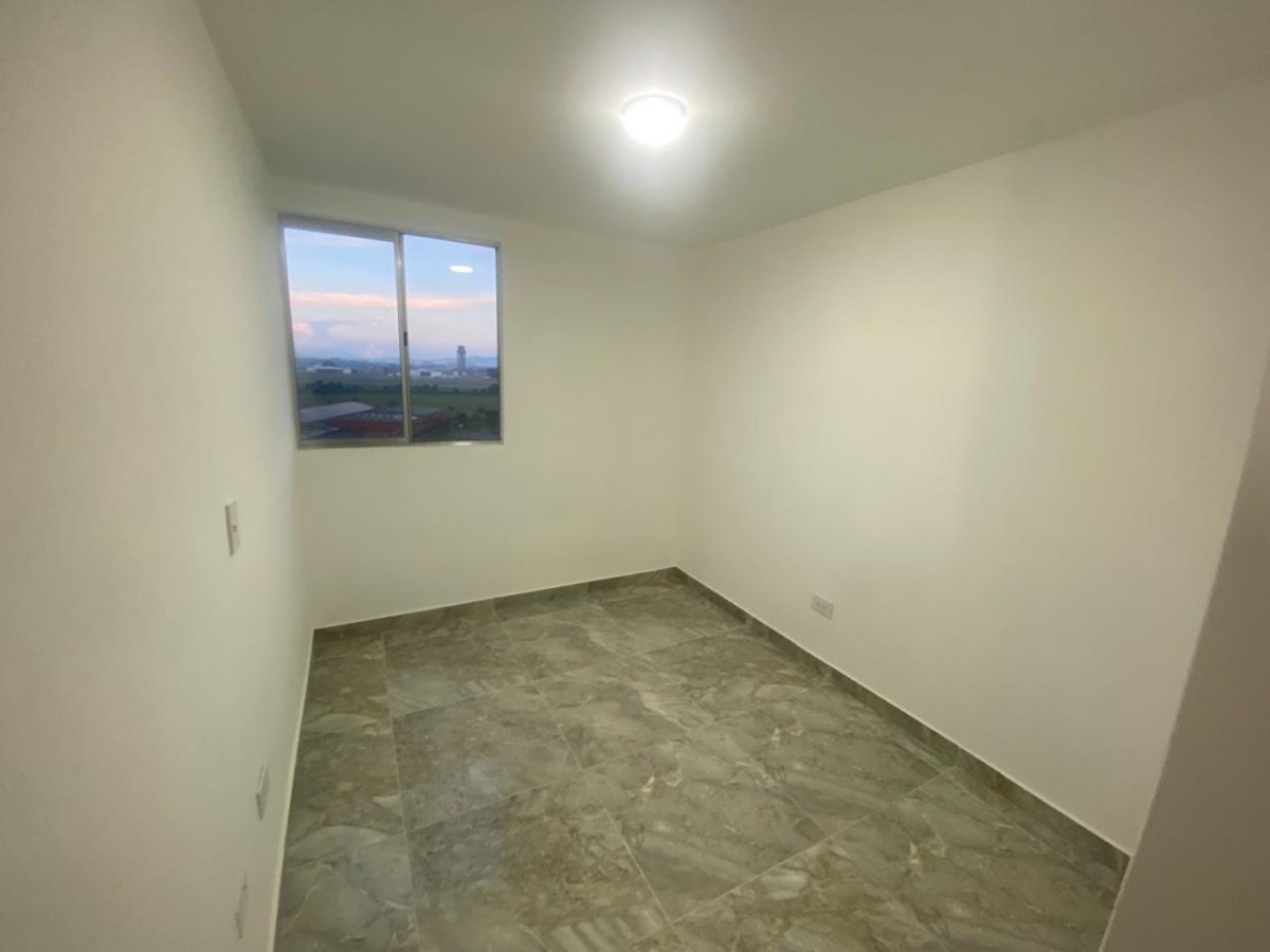Apartamento en venta en Las Brisas, Bogotá · foto 11 de 14