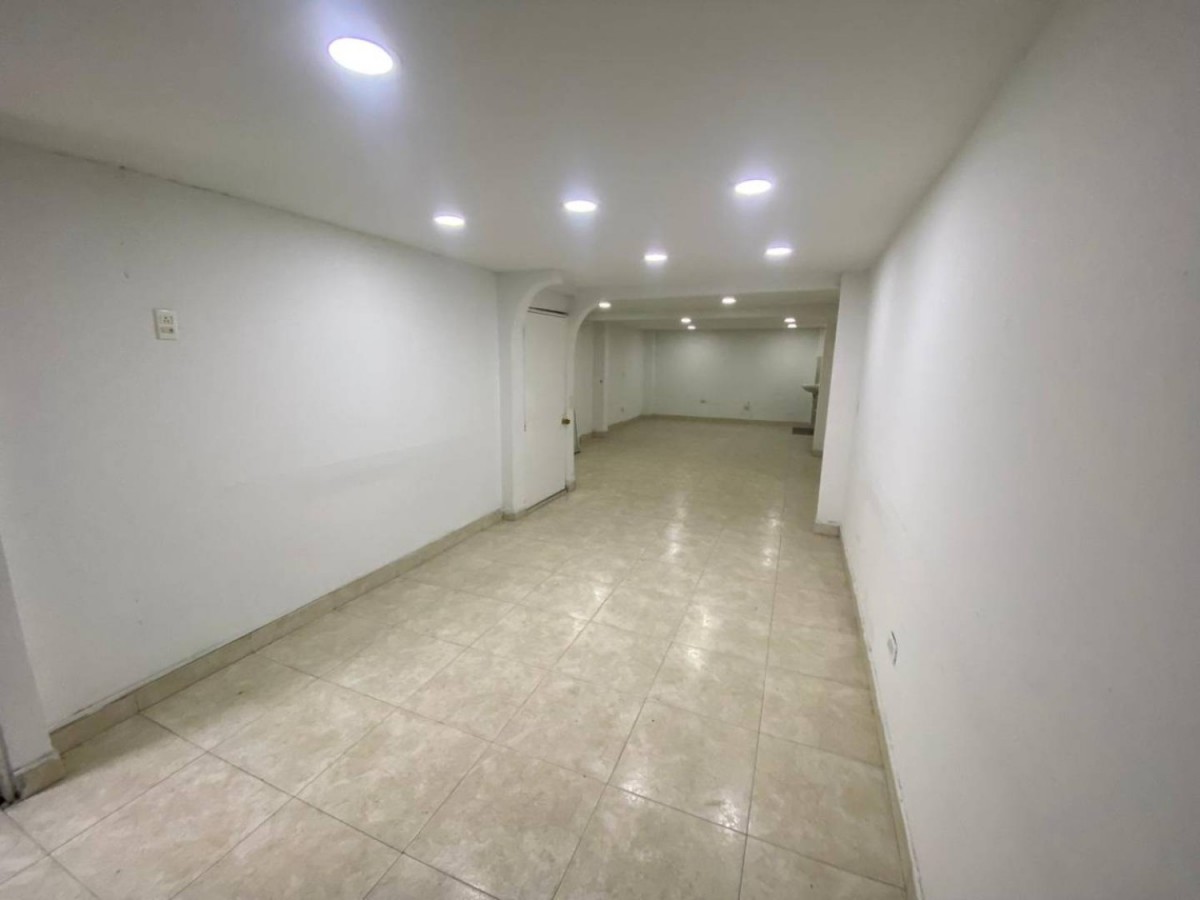 Casa en venta en Villas De Granada, Bogotá · foto 6 de 24