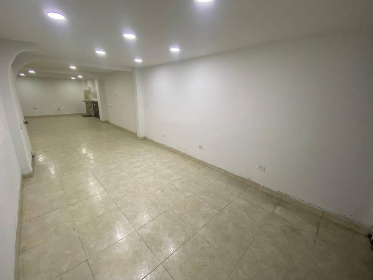 Casa en venta en Villas De Granada, Bogotá · foto 7 de 24