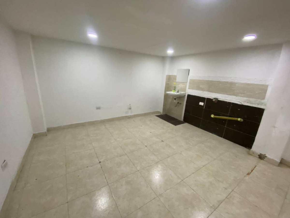 Casa en venta en Villas De Granada, Bogotá · foto 8 de 24