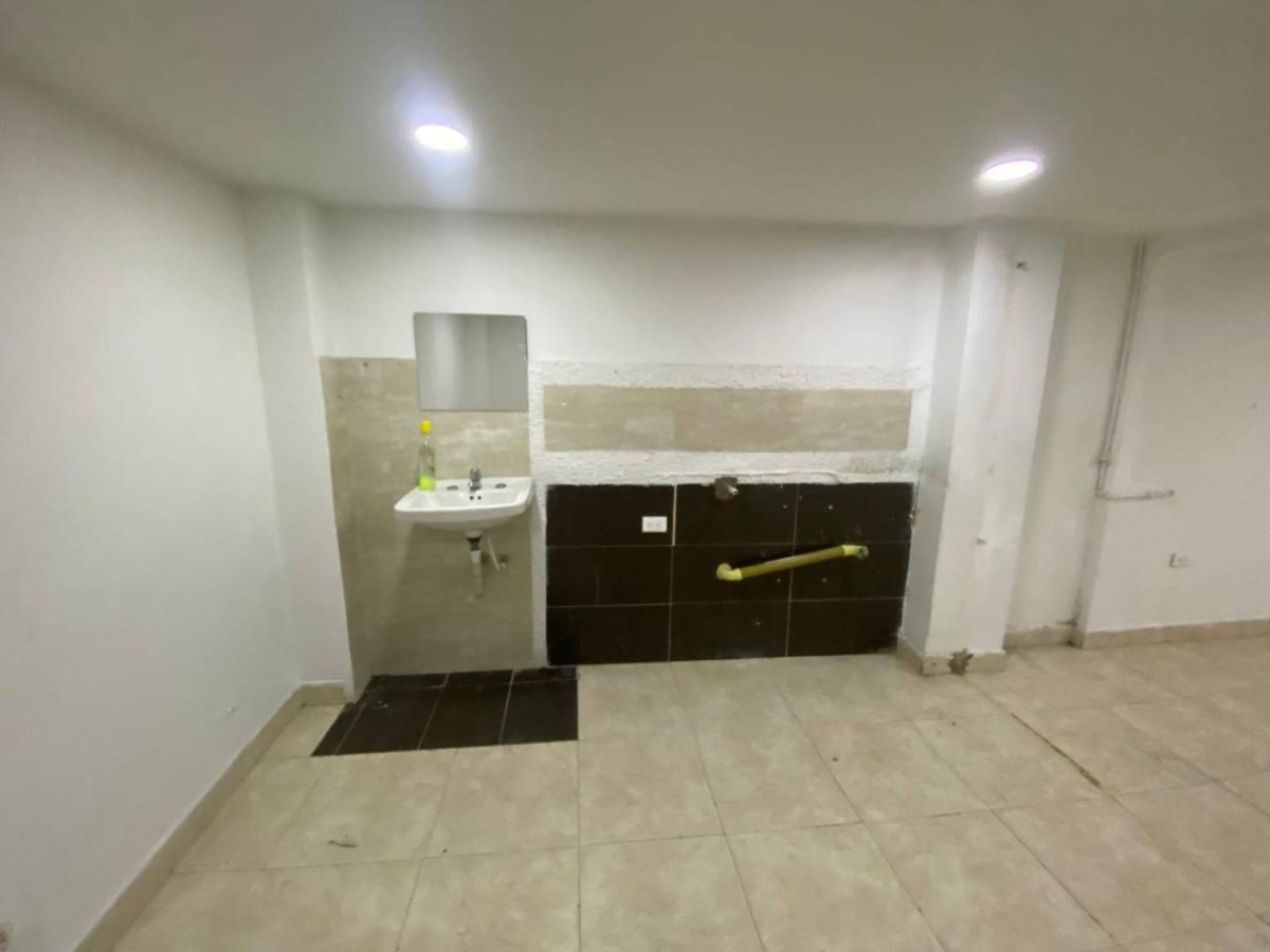 Casa en venta en Villas De Granada, Bogotá · foto 9 de 24