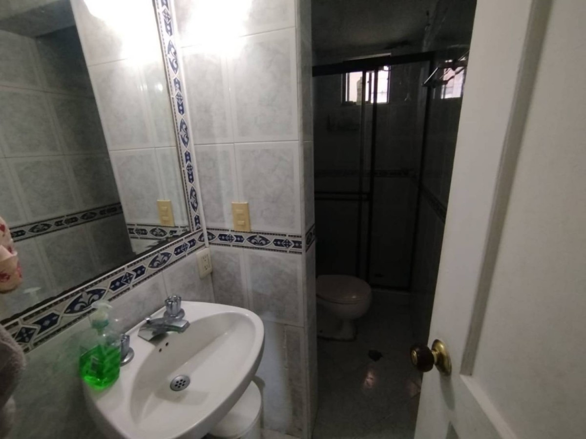 Casa en venta en Villas De Granada, Bogotá · foto 15 de 24