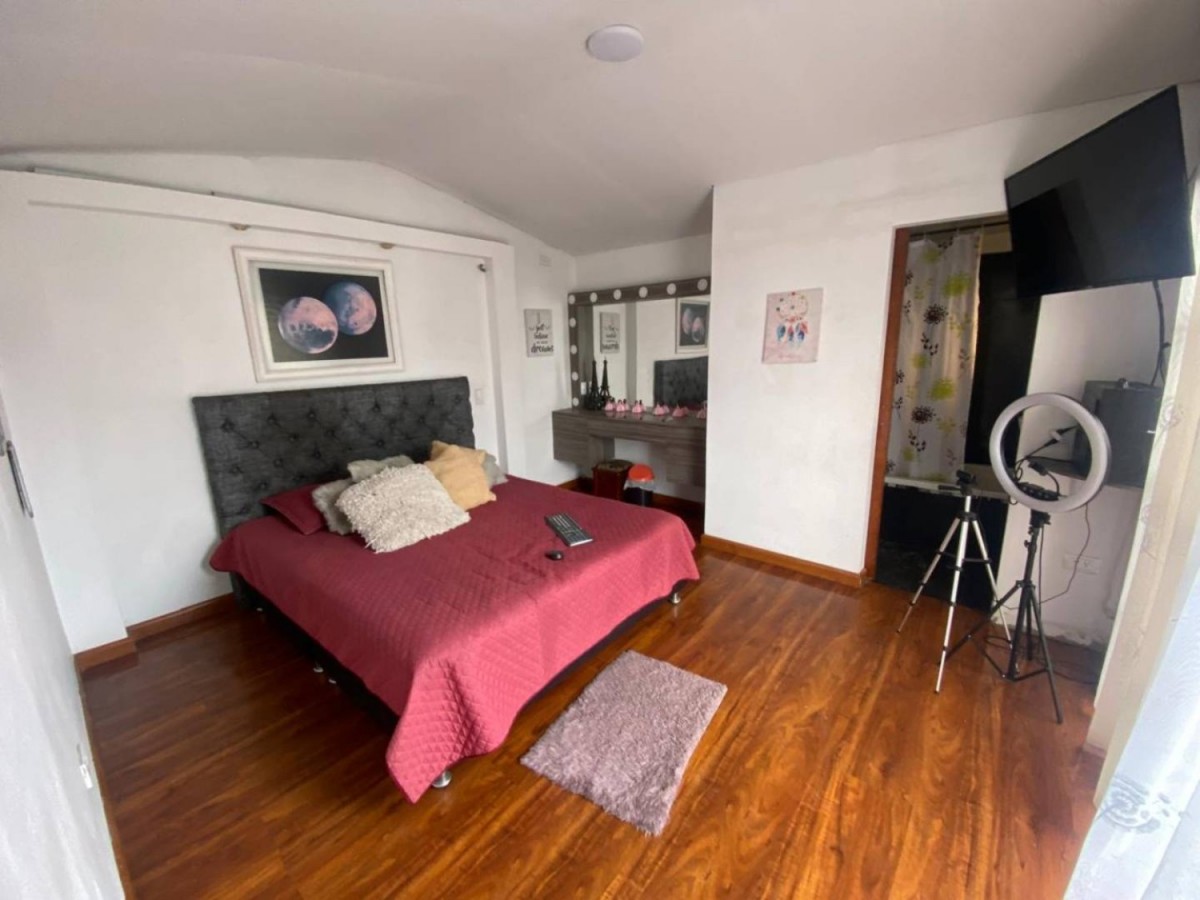 Casa en venta en Villas De Granada, Bogotá · foto 6 de 24