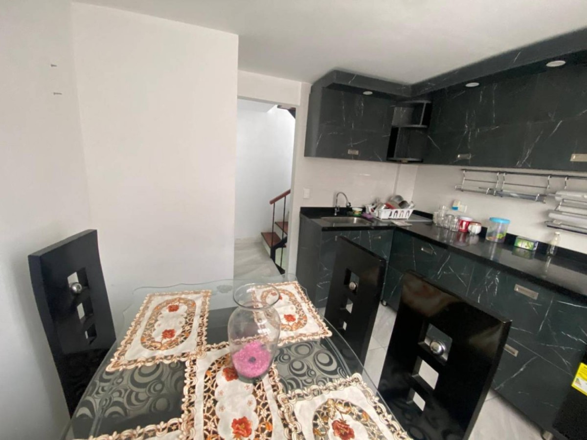 Casa en venta en Villas De Granada, Bogotá · foto 11 de 24
