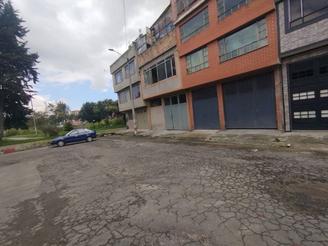 Apartamento en venta en La Riviera, Bogotá · foto 2 de 12