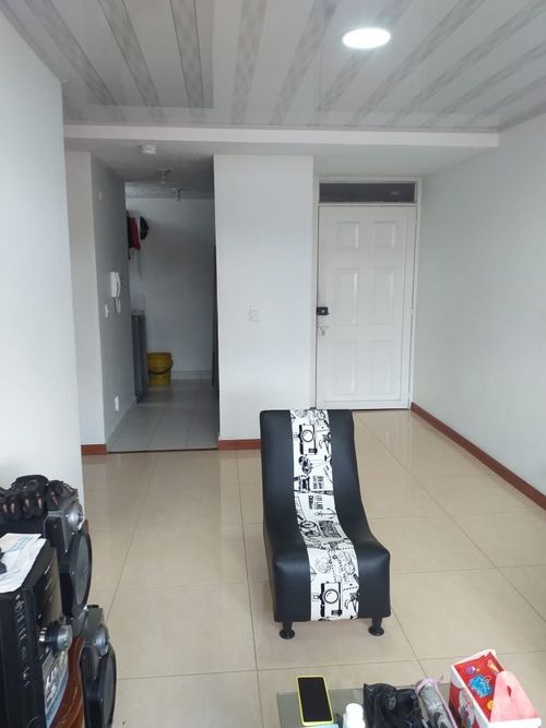 Apartamento de 3 alcobas en venta en Ub. Terreros, Soacha, 58 m² · foto 4 de 14