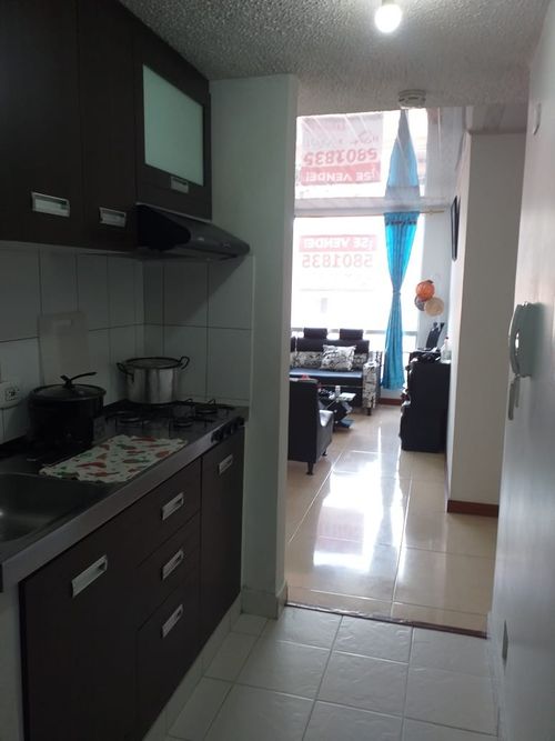 Apartamento de 3 alcobas en venta en Ub. Terreros, Soacha, 58 m² · foto 7 de 14