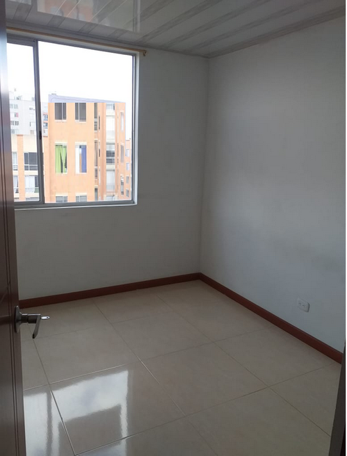 Apartamento de 3 alcobas en venta en Ub. Terreros, Soacha, 58 m² · foto 13 de 14