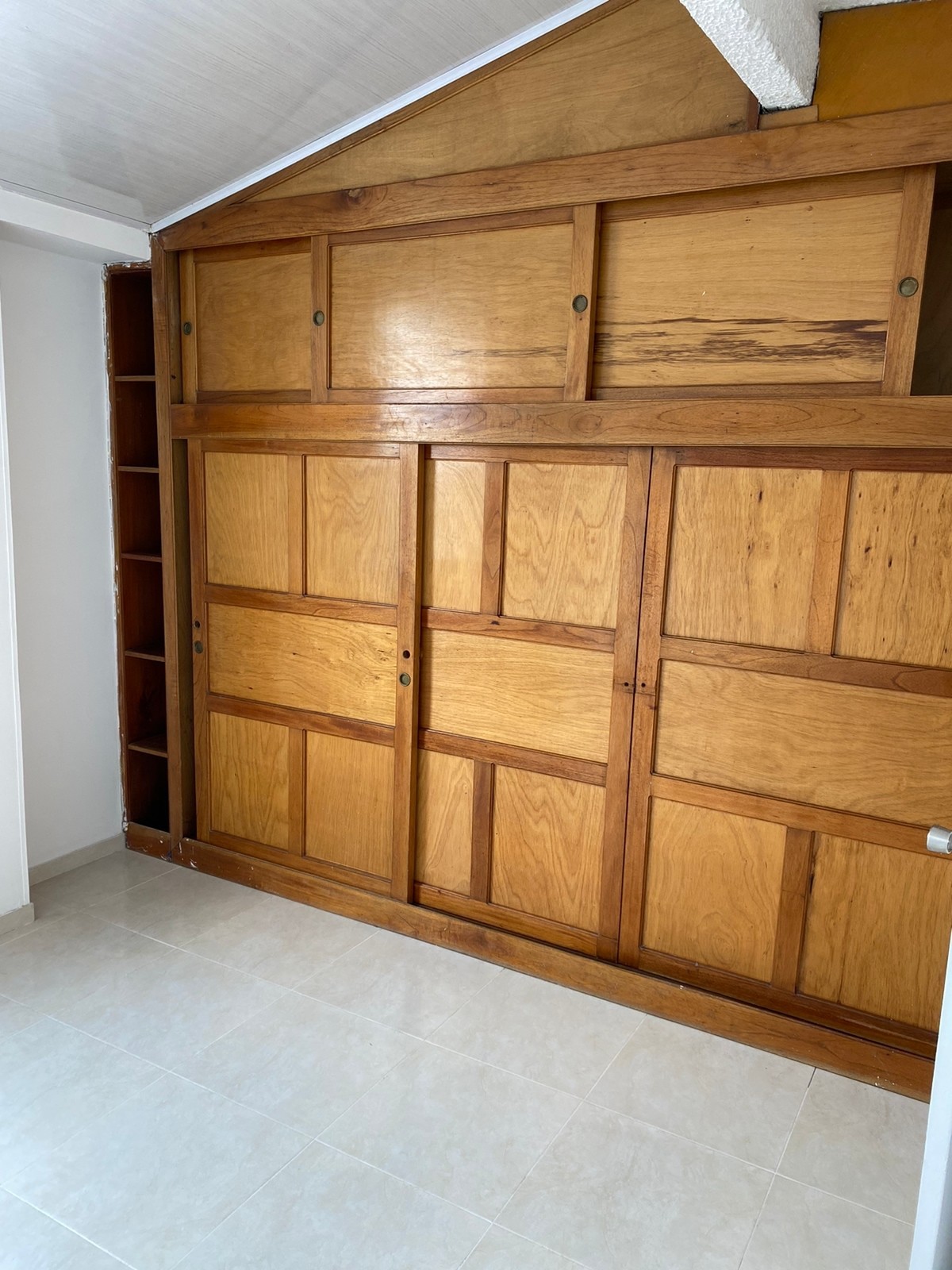Casa en venta en Villas De Granada, Bogotá · foto 5 de 23