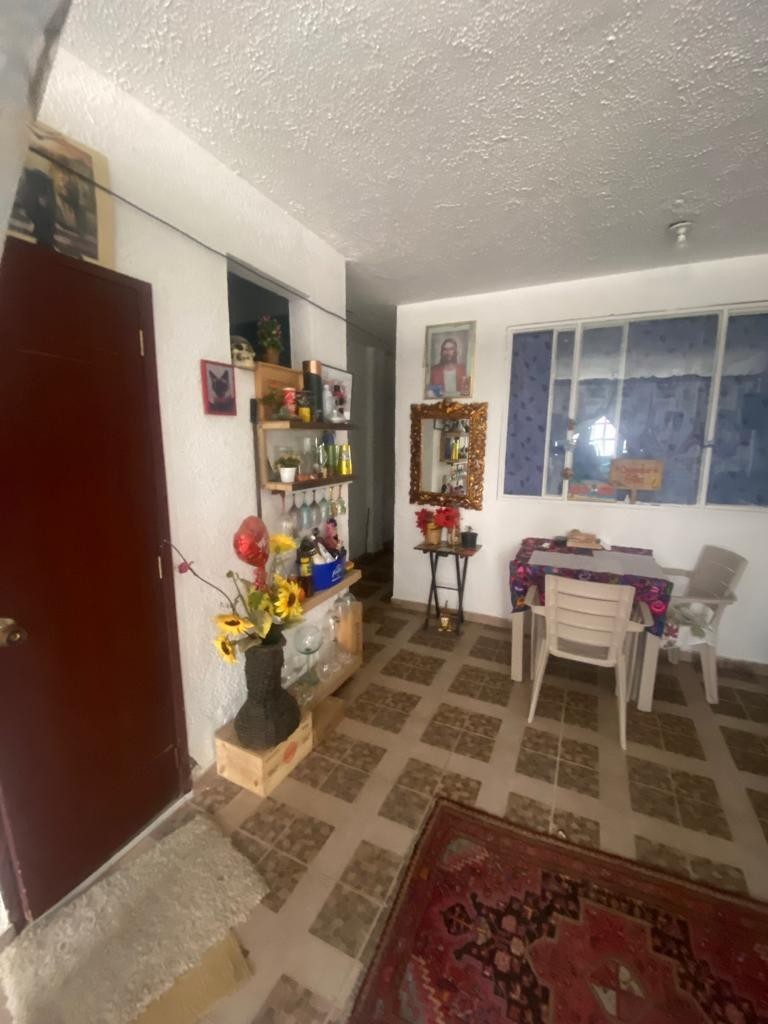Casa en venta en Gran Granada, Bogotá · foto 3 de 14