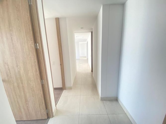 Apartamento de 3 alcobas en venta en Gran Granada, Bogotá, 98 m² · foto 15 de 24