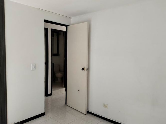 Apartamento de 2 alcobas en arriendo en El Poblado, Medellín, 110 m² · foto 14 de 16