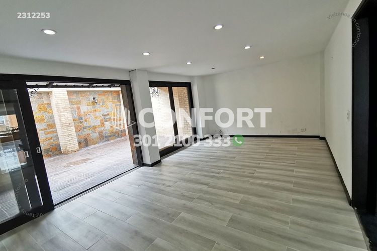 Apartamento de 3 alcobas en arriendo en Laureles, Medellín, 242 m² · foto 11 de 24