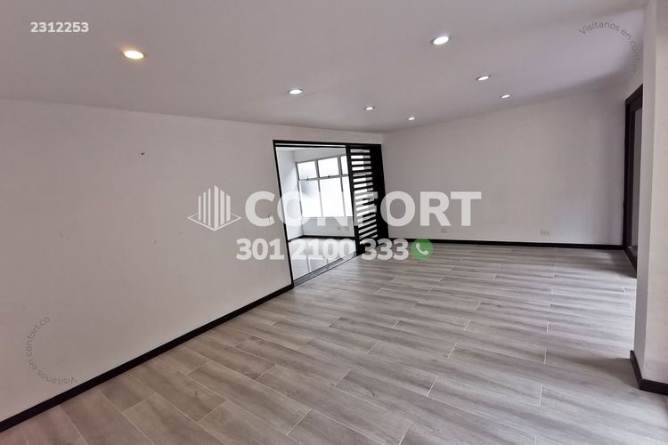 Apartamento de 3 alcobas en arriendo en Laureles, Medellín, 242 m² · foto 13 de 24