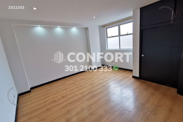 Apartamento de 3 alcobas en arriendo en Laureles, Medellín, 242 m² · foto 18 de 24