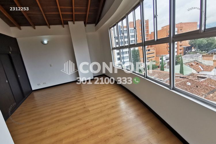 Apartamento de 3 alcobas en arriendo en Laureles, Medellín, 242 m² · foto 21 de 24