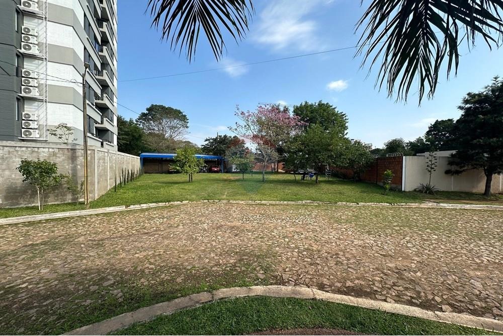 TERRENO EN CONDOMINIO CERRADO LOS ÁLAMOS. LUQUE-VILLA POLICIAL EN VENTA — foto 2