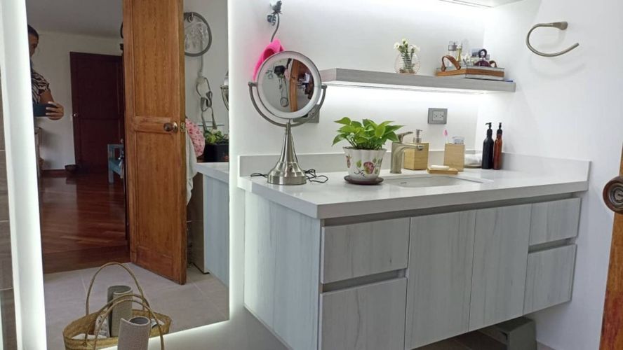 Apartamento de 2 alcobas en venta en Las Lomas, Medellín, 171 m² · foto 22 de 24